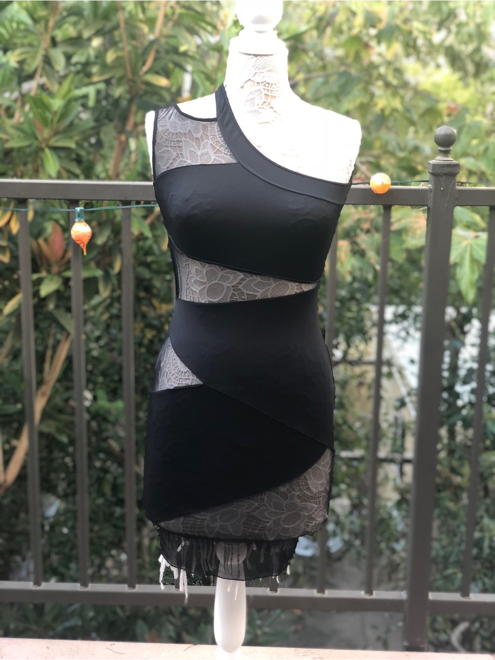 One-Shoulder Black Lace Panel Bodycon Dress